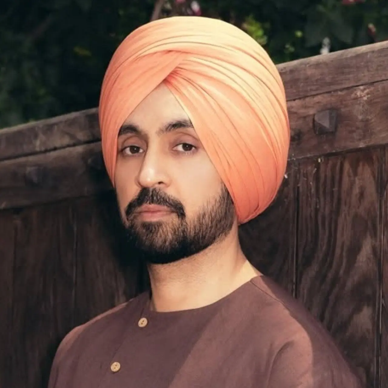 Diljit Dosanjh
In 2025, FWICE and AICWA issued a non-cooperation directive against Diljit for casting Pakistani actress Hania Aamir in his film Sardaar Ji 3 amid rising tensions with the neighbouring country. Diljit Dosanjh
In 2025, FWICE and AICWA issued a non-cooperation directive against Diljit for casting Pakistani actress Hania Aamir in his film Sardaar Ji 3 amid rising tensions with the neighbouring country.